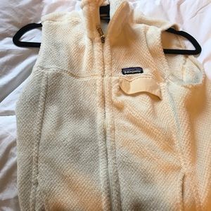 W’s Patagonia Re-tool Vest- Medium
